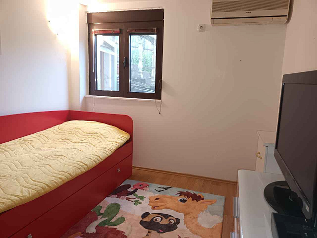 Apartment in Prcanj with pool — photo 8